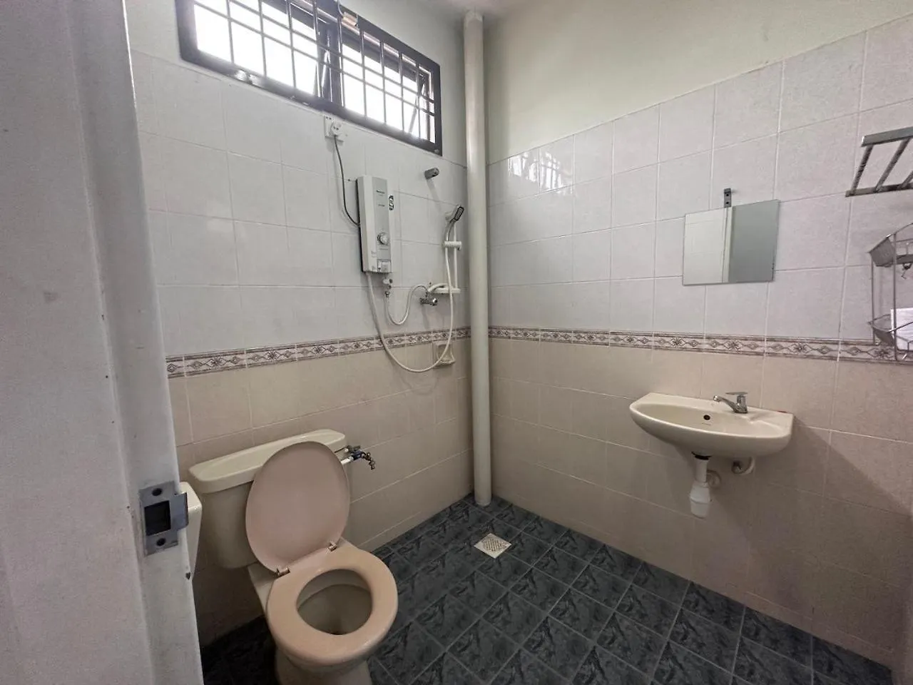 Desa Tebrau 1 Near Ikea Toppen Peikin Long Sing Helixuan Restaurant Τζόχορ Μπάχρου Σπίτι διακοπών