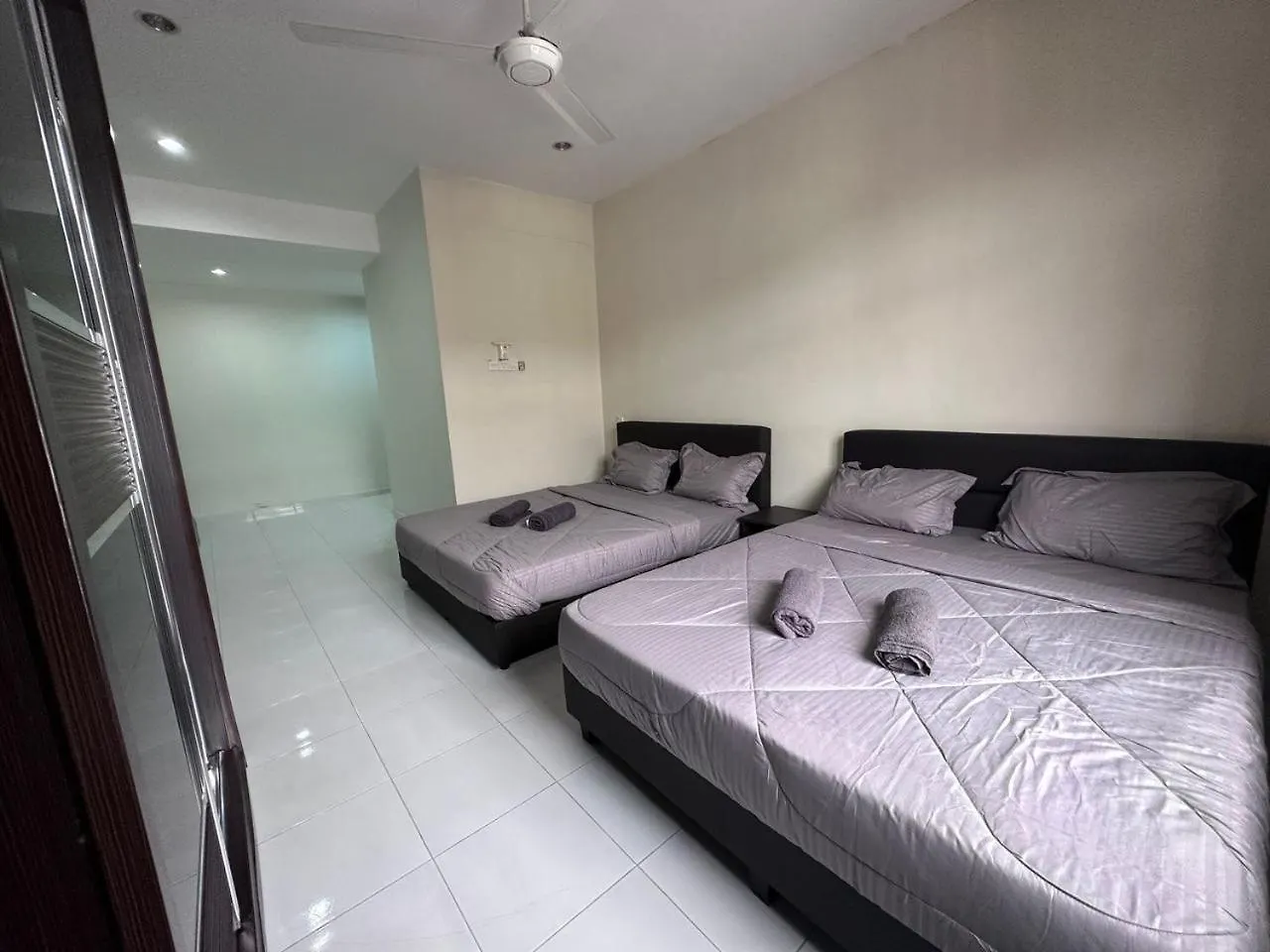 Tatil Evi Desa Tebrau 1 Near Ikea Toppen Peikin Long Sing Helixuan Restaurant Johor Bahru